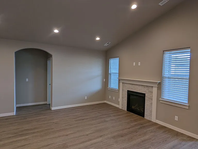 3794 N Peyton Ln — Photo 4