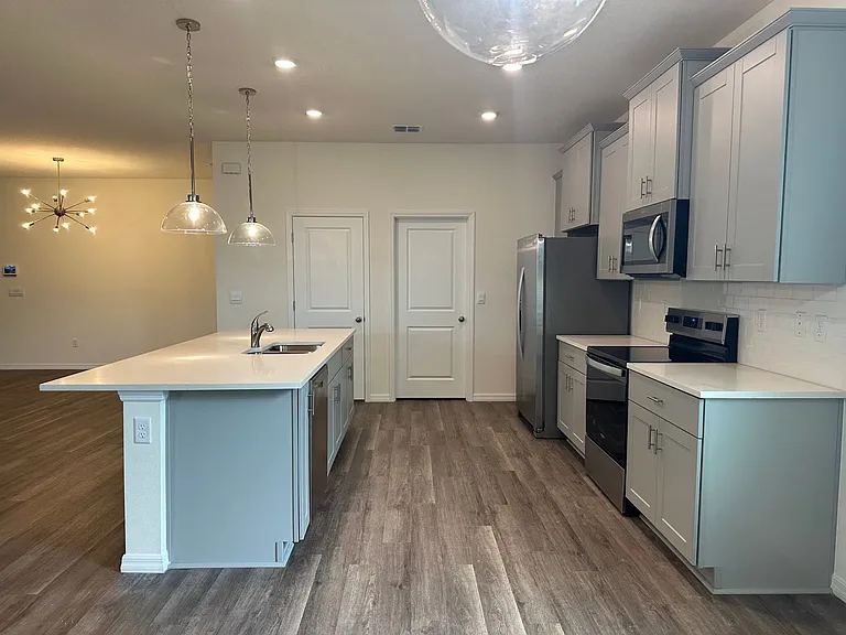 3272 Arch Ave — Photo 15