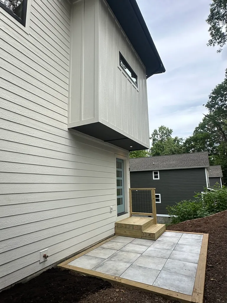 2 bed, 1.5 bath, 1000 sqft, $2,000 — Photo 3