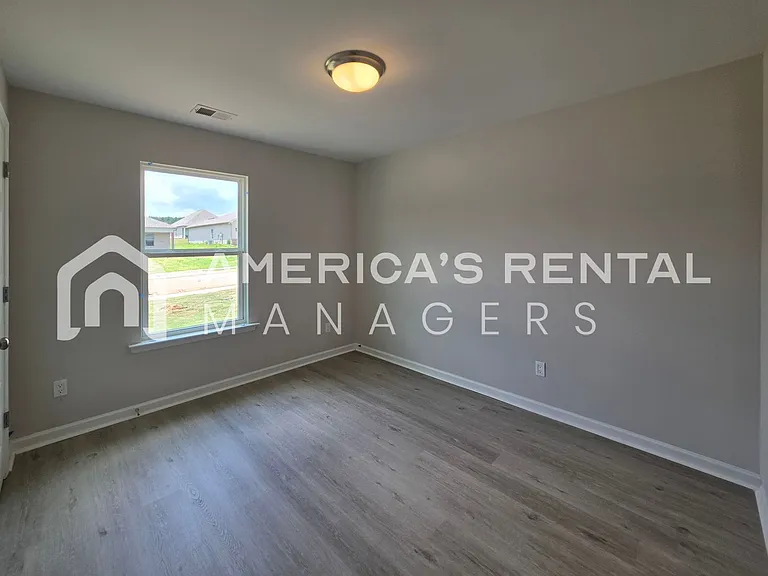 10319 Squires Way — Photo 8