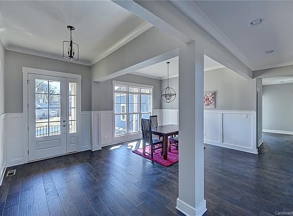 2nd image of 6967 Pin Oaks Dr
