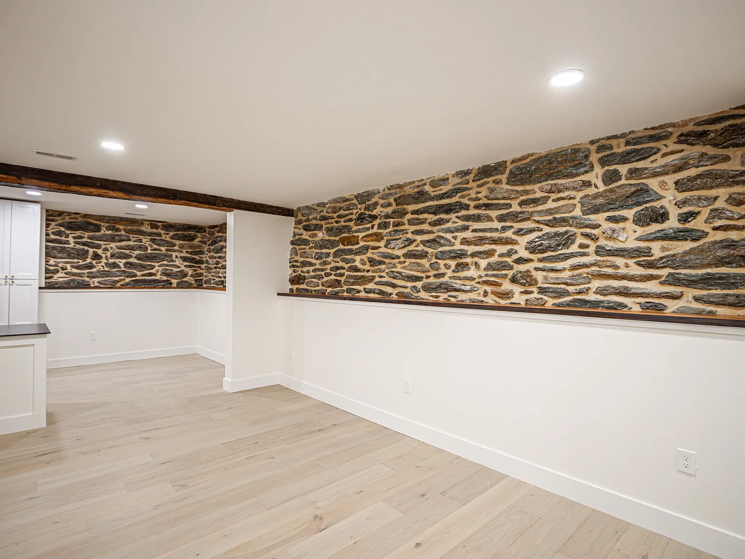 9 S Main — Photo 2