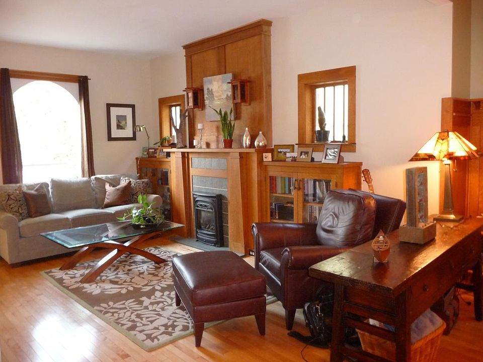 Living room with fireplace