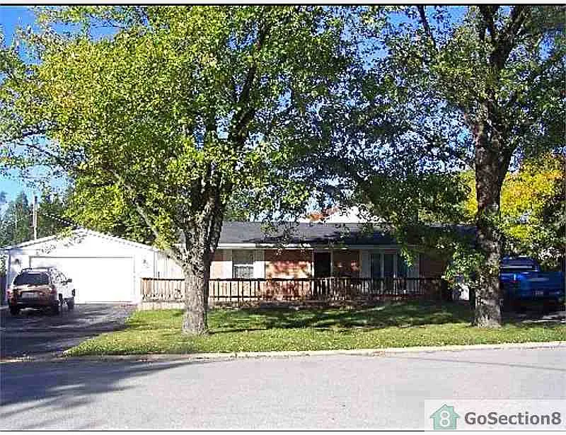22238 Navaho Ave photo 1