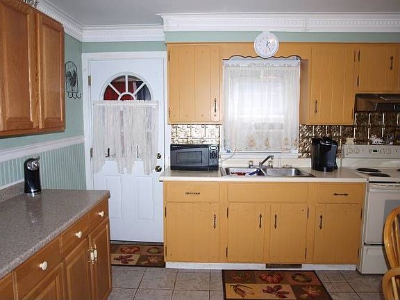 Another Kitchen view