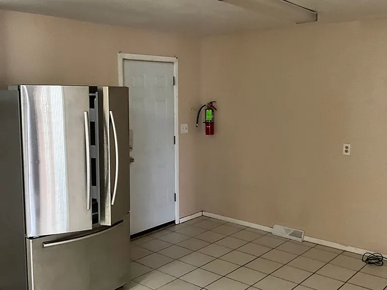 306 Jefferson St — Photo 25