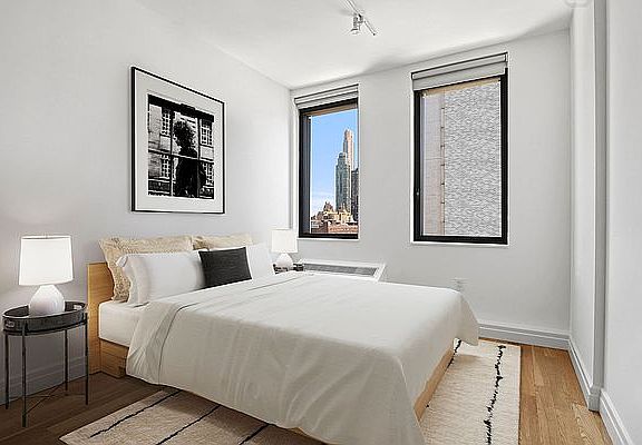 4th image of 550 W 54th St APT 809