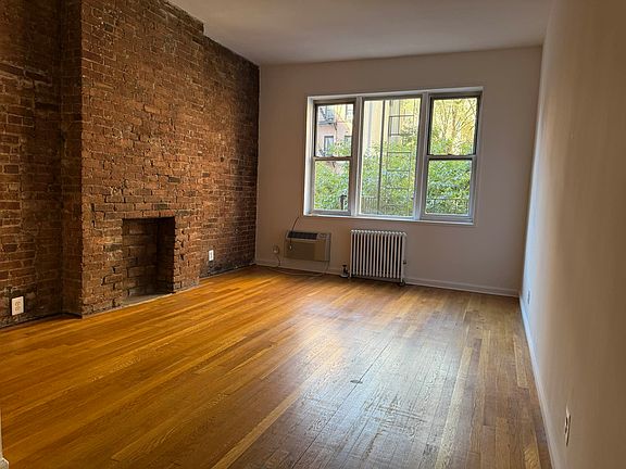 2nd image of 1616 York Ave APT 7