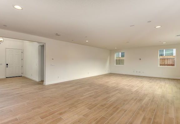 Woodside Homes - Plan 2 - D 64