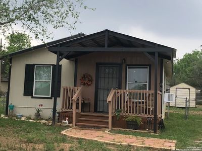 1214 Broadway, Jourdanton, TX, 78026