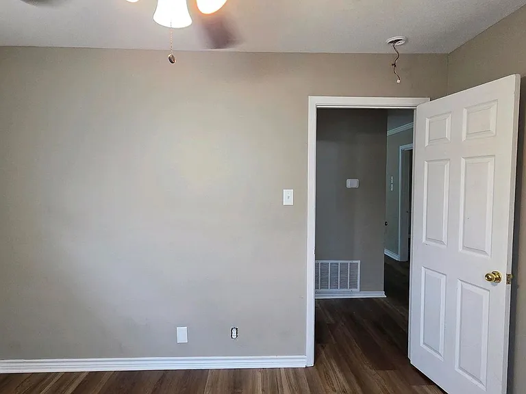 117 E Hoyt Dr — Photo 10