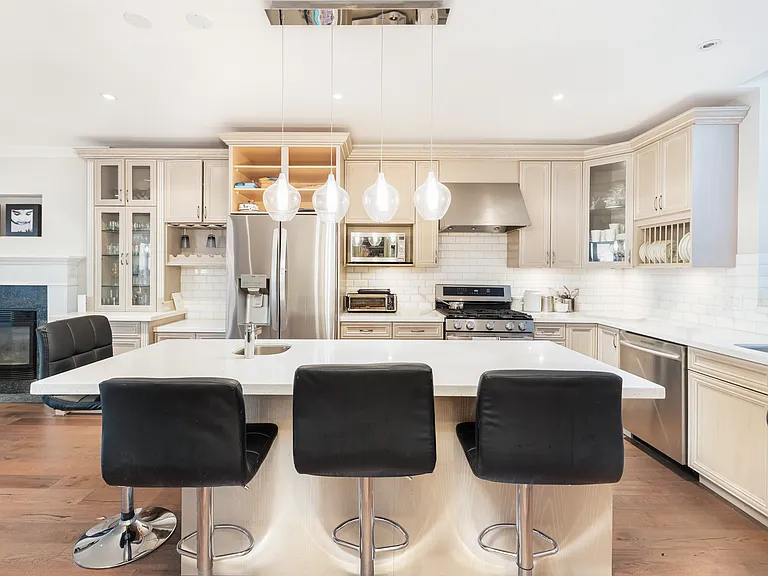 4350 Starlight Way — Photo 11
