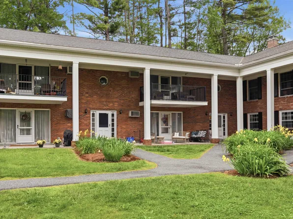 100 Kennedy Drive #39, South Burlington, VT 05403