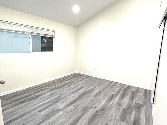 5th image of 17909 Evelyn Ave