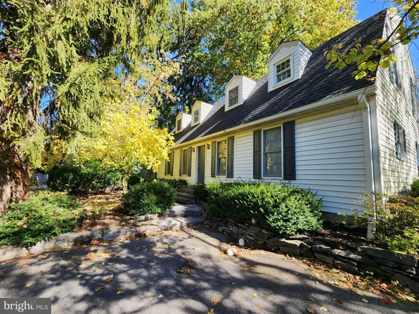528 Holly Aly, State College, PA 16801