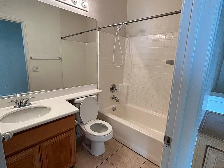 26255 Iris Ave #B — Photo 17