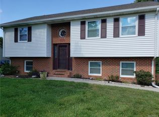6800 Cedarcrest Ln, Prince George, VA 23875