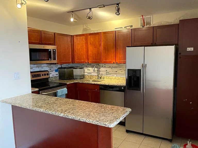 655 W Irving Park Rd #5212 — Photo 5