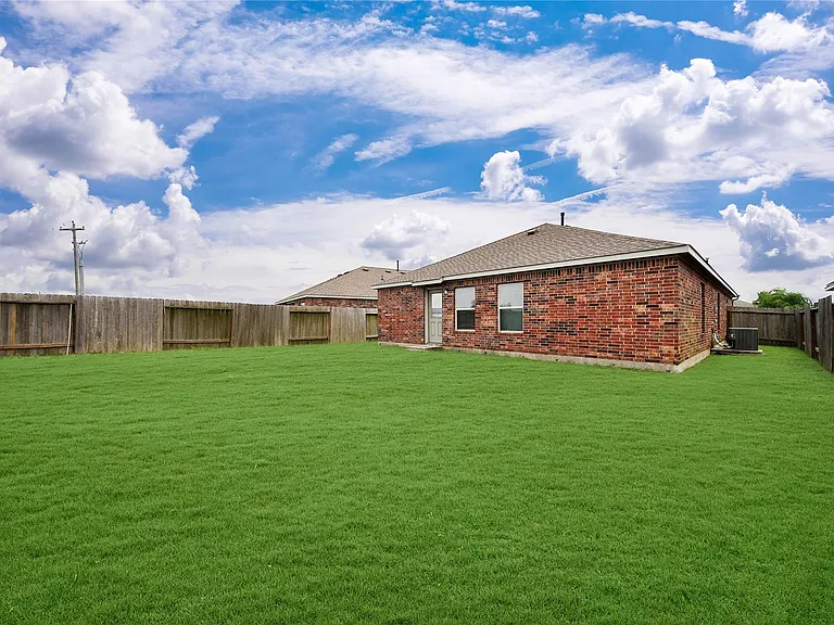 3602 Conquest Cir — Photo 17