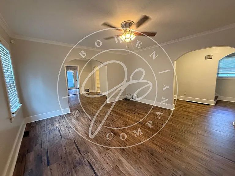 3223 Inverness Ave — Photo 14
