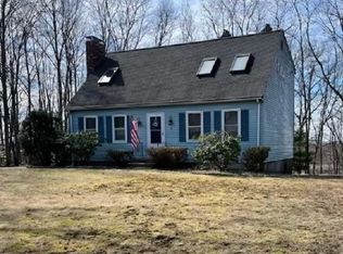 9 Macarthur Rd, Franklin, MA 02038