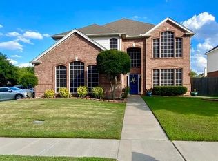 2619 Briarcrest Dr, Burleson, TX 76028