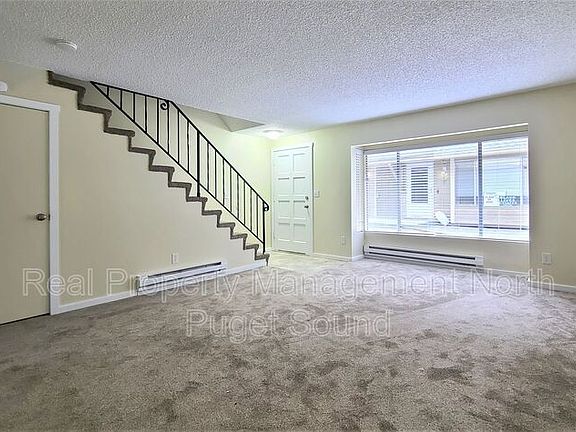 3rd image of 3504 Wetmore Ave Unit 2
