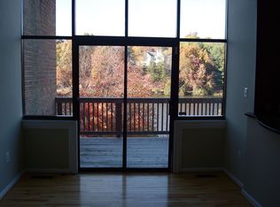 11000 Thrush Ridge Rd, Reston, VA 20191