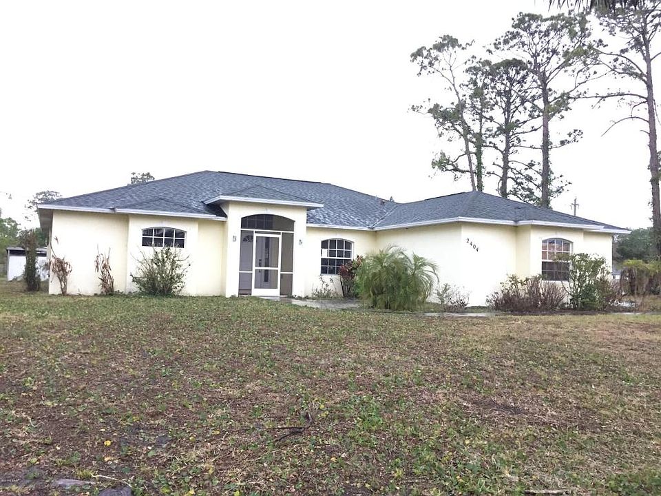 1st image of 2404 Vista Palm Dr