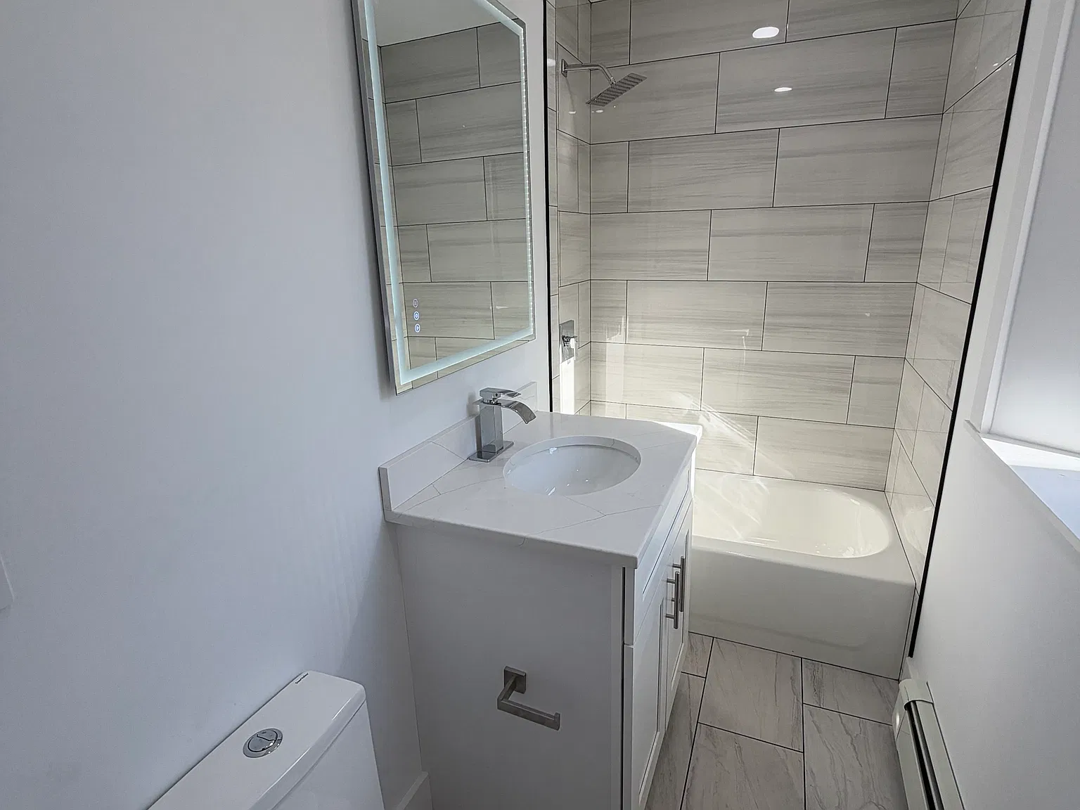 2 bed, 1000 sqft, $3,200 — Photo 3