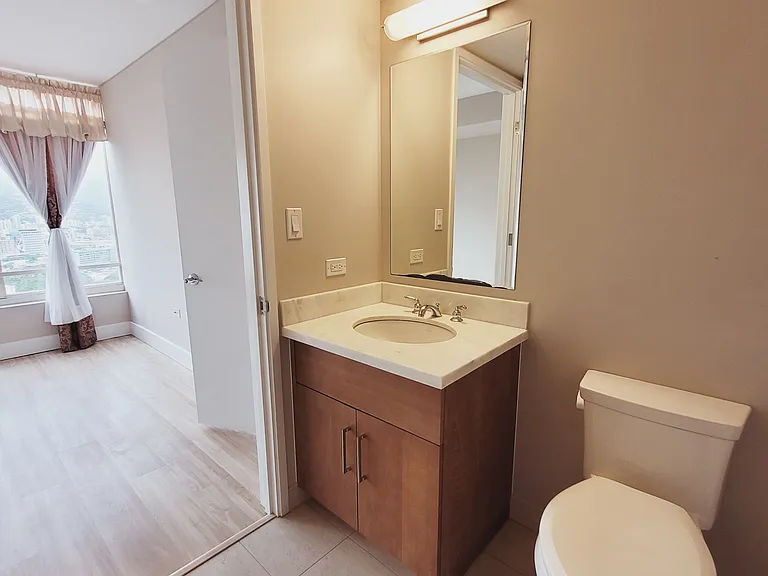 1009 Kapiolani Blvd #2801-1 — Photo 11