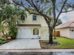 9964 NW 5th Ct, Plantation, FL 33324