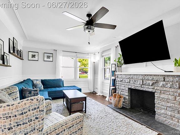 4th image of 4203 Berkshire Rd
