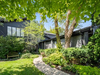 2710 Priscilla Ave, Highland Park, IL, 60035