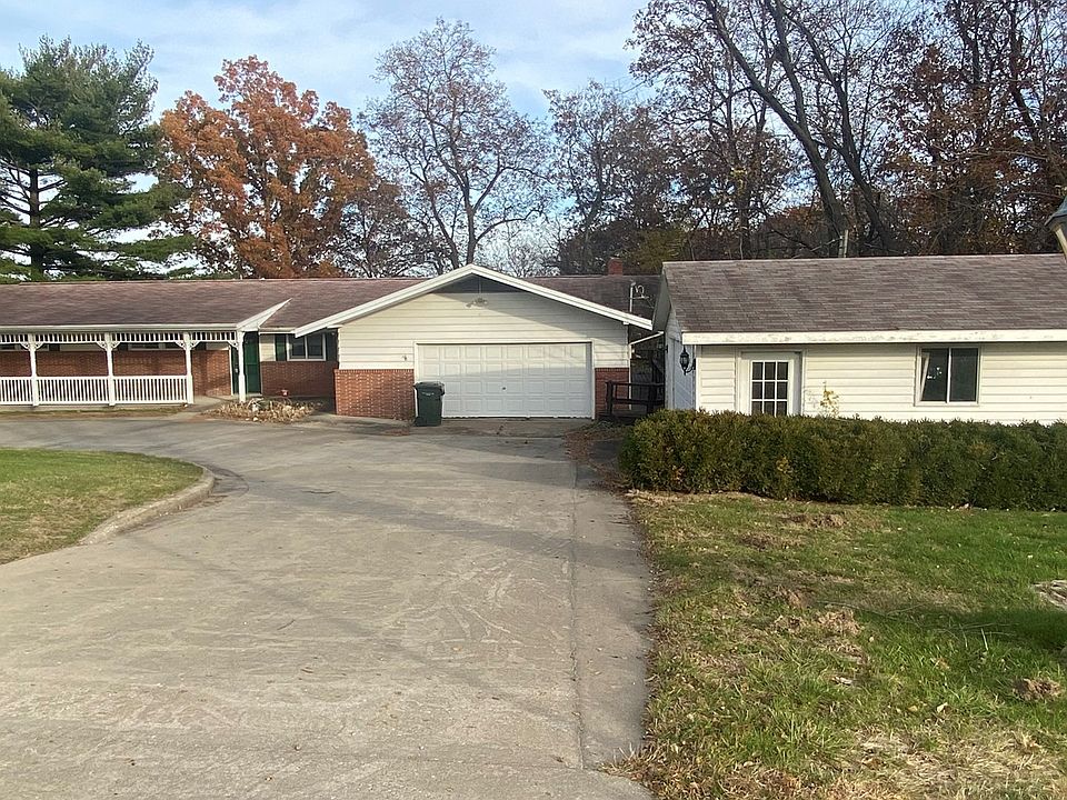 1st image of 3295 Middle Rd