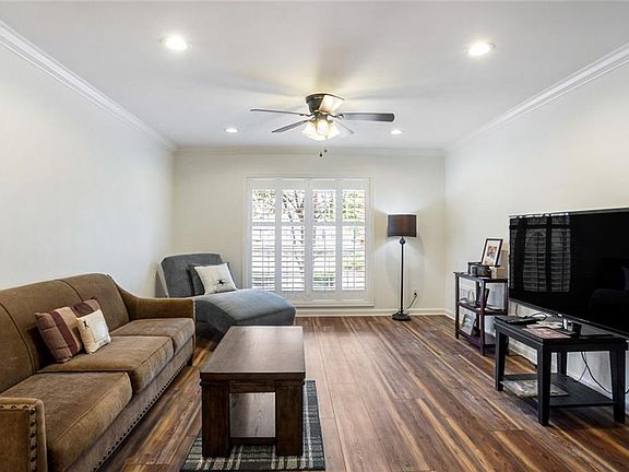 5th image of 2511 Metairie Lawn Dr #117