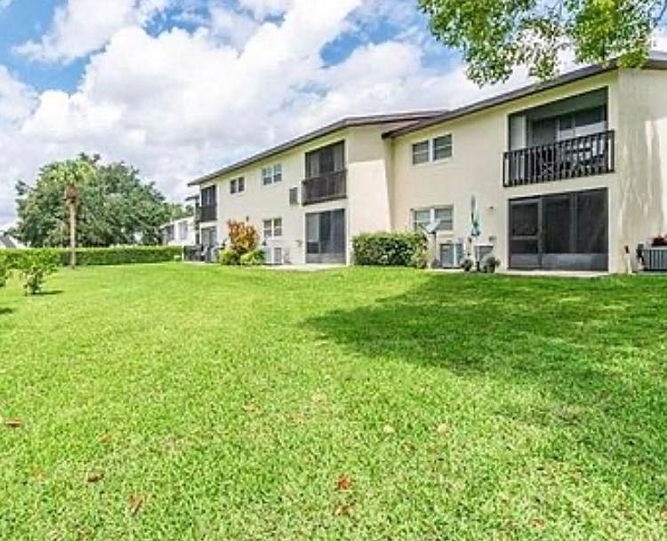 1st image of 900 Avenue Z SE APT A5