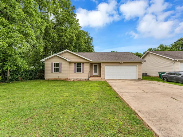 2830 W Chestnut Street, Springfield, MO 65803
