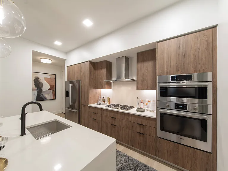 The Crescent Residences — Photo 4