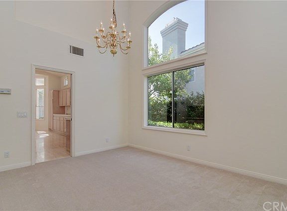 5th image of 16 Dorchester Grn