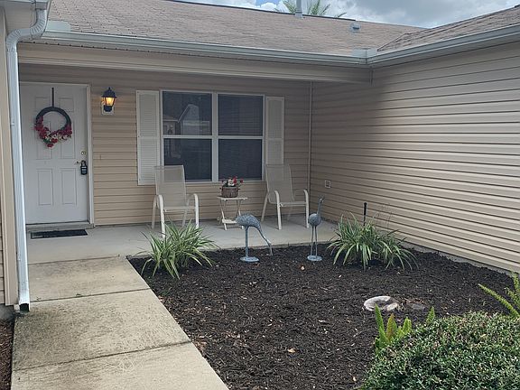2nd image of 905 Henderson Ln