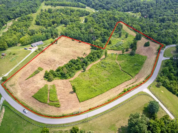 2 Boyers Chapel Rd, Sadieville, KY 40370