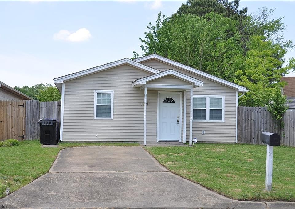 1st image of 3834 Augustine Cir