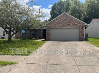 6133 Miller Woods Ln, Indianapolis, IN 46237