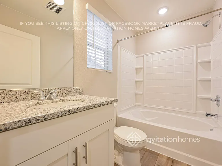 22352 E 38th Pl — Photo 15