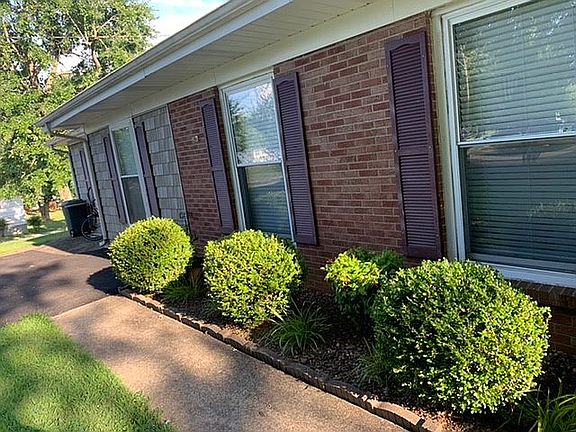 3rd image of 302 Walker Ave