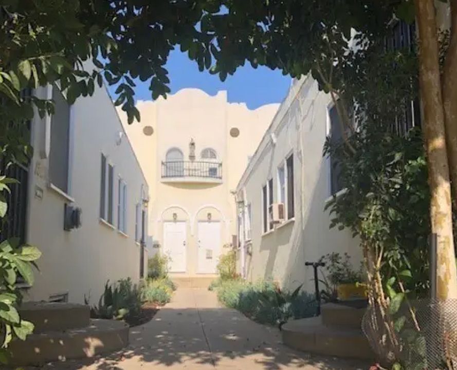 1st image of 1520 Menlo Ave #66751A1