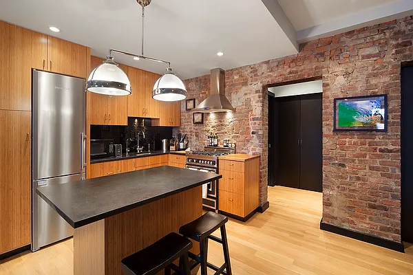 Rented by SP Realty | media 2