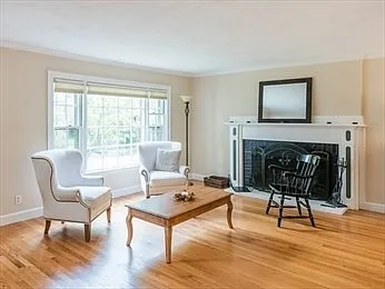 4 bed, 2.5 bath, 2089 sqft, $6,750 — Photo 3