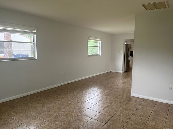 2nd image of 2047 Eloise Cir